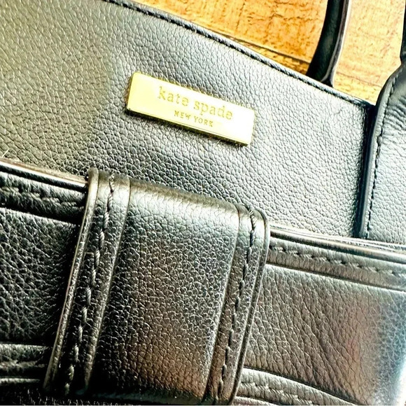 Kate Spade Quinn Villabella Avenue Bow Leather Tote - Picture 5 of 11